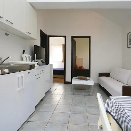 Apartamento Betina Stjepana Radica *