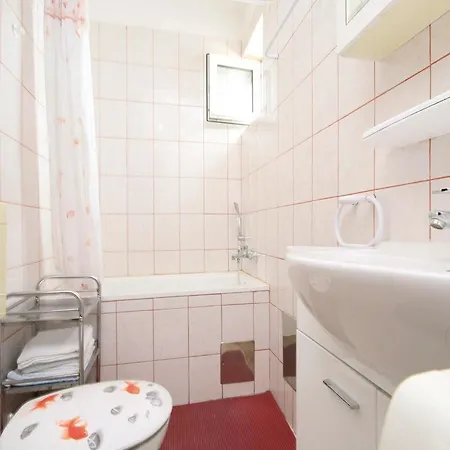 Betina Stjepana Radica Apartamento Tisno