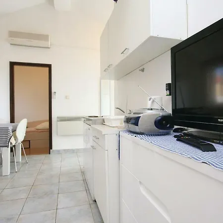 Apartamento Betina Stjepana Radica *